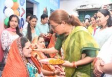 मंत्री रेखा आर्या ने ‘आंगन का मिलन’ अभियान का किया शुभारंभ, आंगनबाड़ी कार्यकत्रियों और आशा बहनों का किया सम्मान